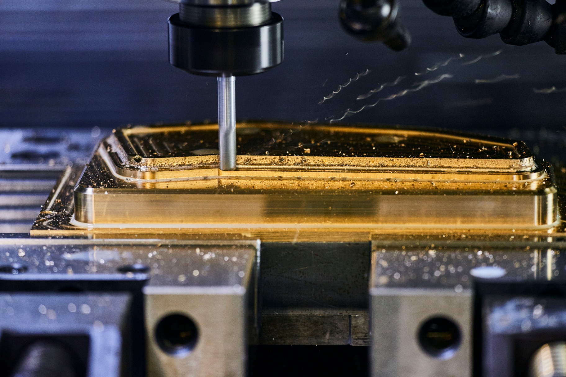 Frezowanie precyzyjne mosiądzu na centrum CNC — CNC Polska